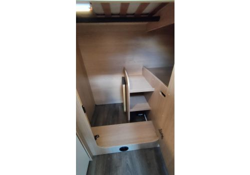 Low Profile Motorhome SUNLIGHT Sunlight V60 en Sale Occasion