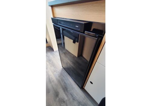 Low Profile Motorhome SUNLIGHT Sunlight V60 en Sale Occasion