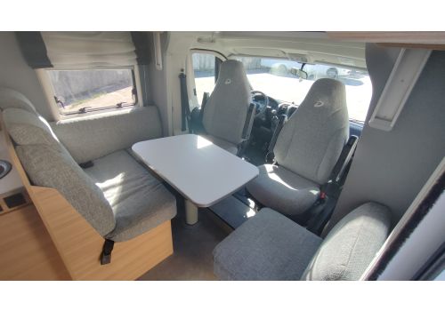 Low Profile Motorhome DETHLEFFS JUST T6812 en Sale Occasion