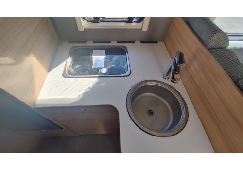 Low Profile Motorhome DETHLEFFS JUST T6812 en Sale Occasion