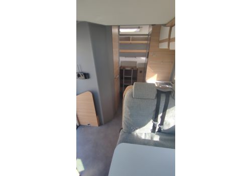 Low Profile Motorhome DETHLEFFS JUST T6812 en Sale Occasion