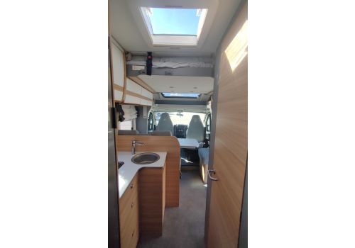 Low Profile Motorhome DETHLEFFS JUST T6812 en Sale Occasion