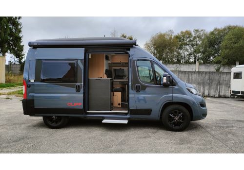 Camper Van SUNLIGHT Cliff 540 RT Adventure Edition en Sale Occasion