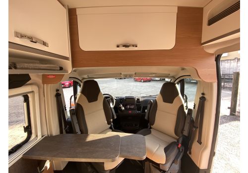 Camper Van WEINSBERG Carabus 630 MEG Outlaw en Sale Occasion
