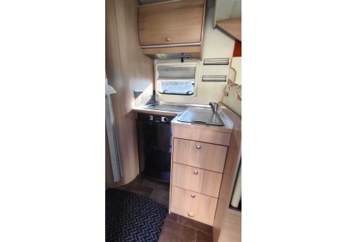Low Profile Motorhome BURSTNER Ixeo Time IT 726 en Sale Occasion