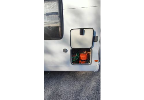 Low Profile Motorhome BURSTNER Ixeo Time IT 726 en Sale Occasion