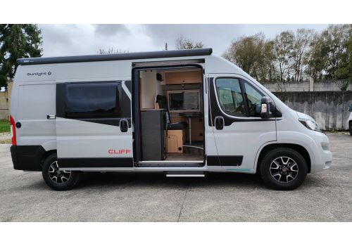 Camper Van SUNLIGHT CLIFF 600 Adventure Edition en Sale Occasion