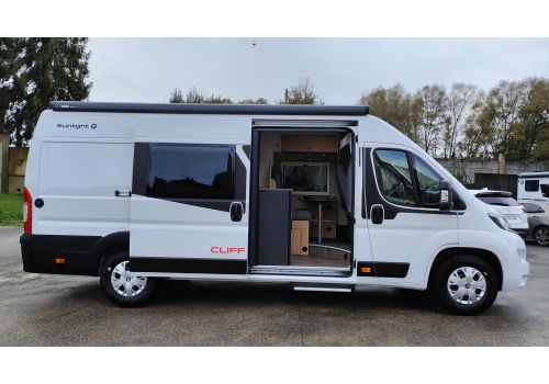 Camper Van SUNLIGHT Cliff 640 en Sale Occasion