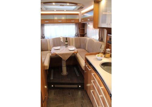 Capuchina Motorhome DETHLEFFS Esprit Comfort A 6820-2 modelo 2016 en Sale Occasion