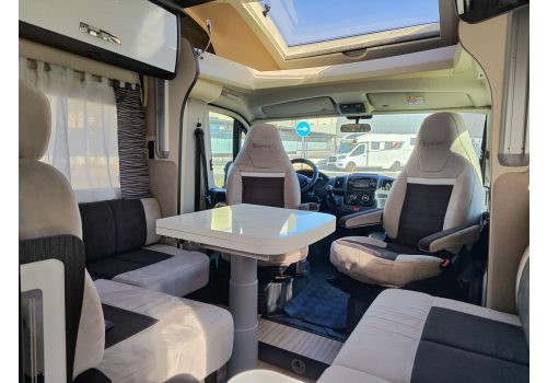 Low Profile Motorhome BENIMAR Mileo 263 en Sale Occasion