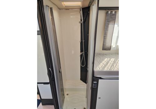 Low Profile Motorhome BENIMAR Mileo 263 en Sale Occasion
