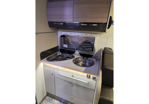 Low Profile Motorhome CHALLENGER Genesis 290 en Sale Occasion