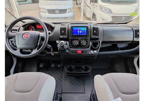 Low Profile Motorhome WEINSBERG R58 en Sale Occasion