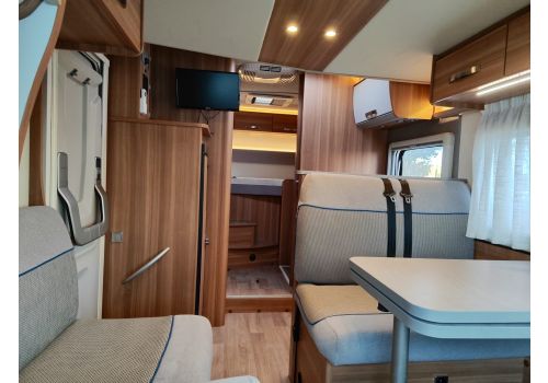 Low Profile Motorhome WEINSBERG R58 en Sale Occasion