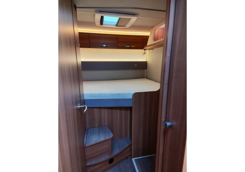 Low Profile Motorhome WEINSBERG R58 en Sale Occasion