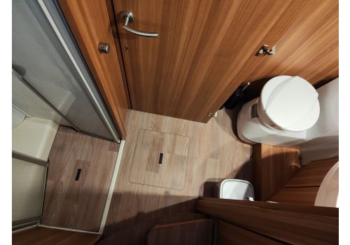 Low Profile Motorhome WEINSBERG R58 en Sale Occasion