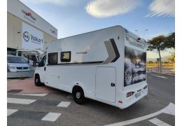 Low Profile Motorhome WEINSBERG R58 in Sale Occasion
