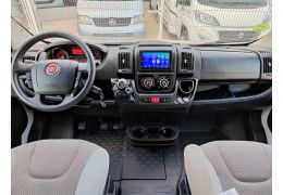 Low Profile Motorhome WEINSBERG R58 in Sale Occasion