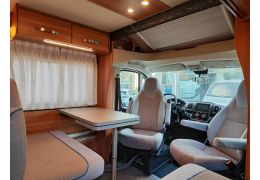 Low Profile Motorhome WEINSBERG R58 in Sale Occasion