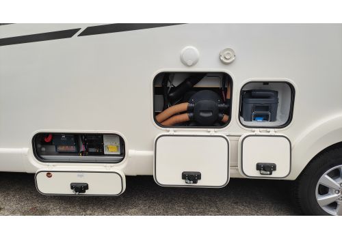 Integral Motorhome RAPIDO M96 en Sale Occasion