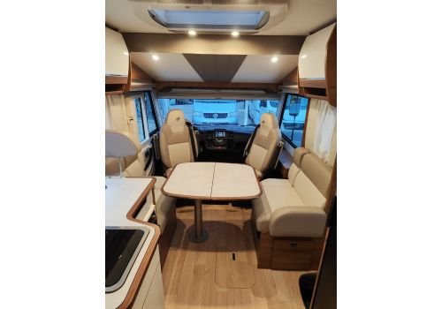 Integral Motorhome RAPIDO 8086 DF en Sale Occasion