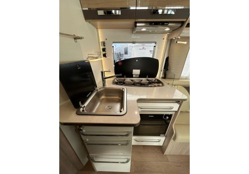 Integral Motorhome RAPIDO 8096 DF en Sale Occasion