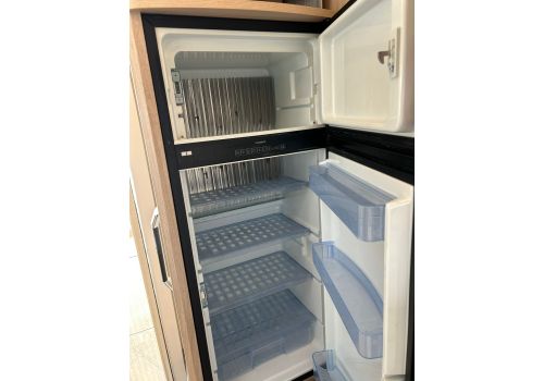 Integral Motorhome RAPIDO 8096 DF en Sale Occasion