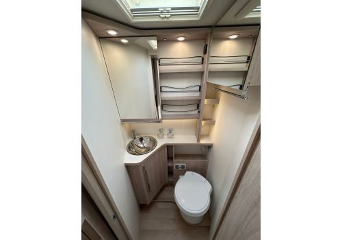 Integral Motorhome RAPIDO 8096 DF en Sale Occasion
