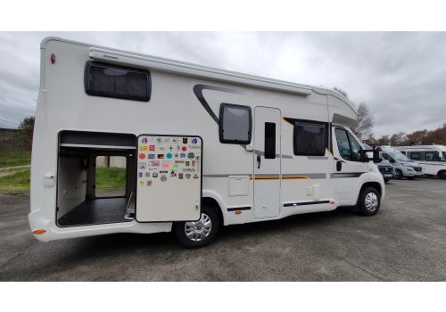 Low Profile Motorhome BENIMAR MILEO 242 en Sale Occasion