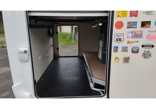 Low Profile Motorhome BENIMAR MILEO 242 en Sale Occasion