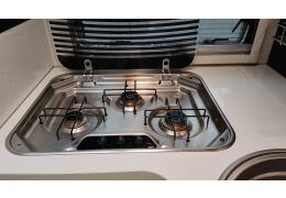 Low Profile Motorhome BENIMAR MILEO 242 en Sale Occasion