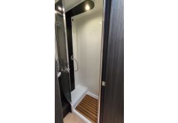 Low Profile Motorhome BENIMAR MILEO 242 en Sale Occasion