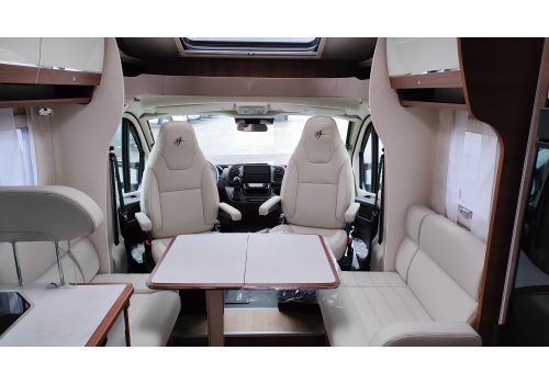 Low Profile Motorhome RAPIDO 656F en Sale Occasion