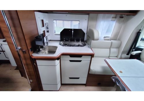 Low Profile Motorhome RAPIDO 656F en Sale Occasion