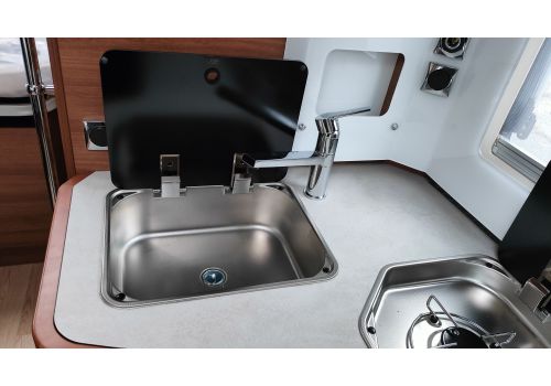Low Profile Motorhome RAPIDO 656F en Sale Occasion