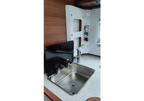 Low Profile Motorhome RAPIDO 656F en Sale Occasion