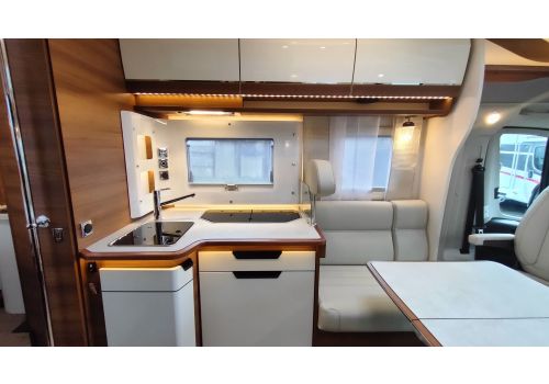 Low Profile Motorhome RAPIDO 656F en Sale Occasion