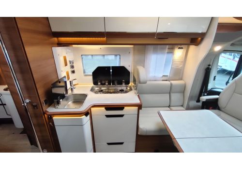 Low Profile Motorhome RAPIDO 656F en Sale Occasion