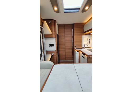 Low Profile Motorhome RAPIDO 656F en Sale Occasion