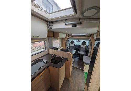 Low Profile Motorhome SUNLIGHT T69L en Sale Occasion