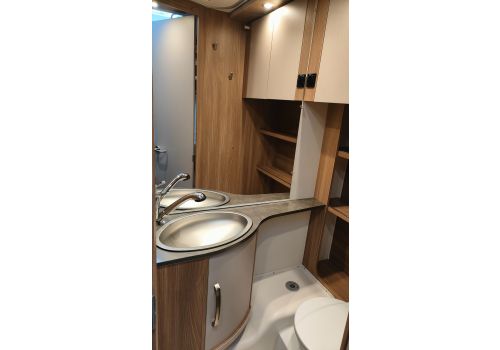 Caravan BURSTNER Premio en Sale Occasion