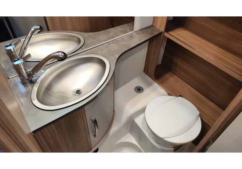 Caravan BURSTNER Premio en Sale Occasion