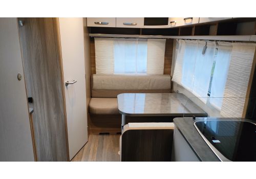 Caravan BURSTNER Premio en Sale Occasion