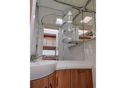 Caravan HOBBY 440 SF Luxe en Sale Occasion