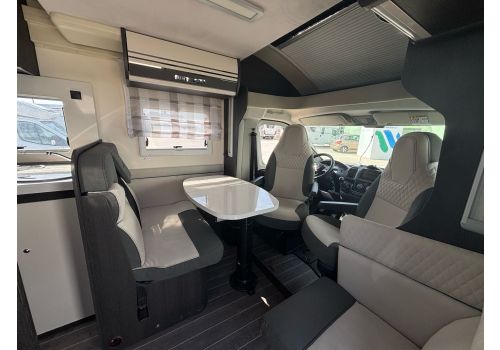 Low Profile Motorhome ROLLER TEAM Kronos 294 TL en Sale Occasion