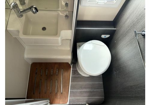 Low Profile Motorhome ROLLER TEAM Kronos 294 TL en Sale Occasion