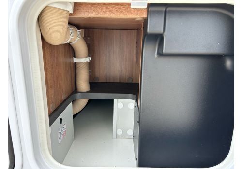 Integral Motorhome CARTHAGO C2 Tourer I 145 RB LE en Rent
