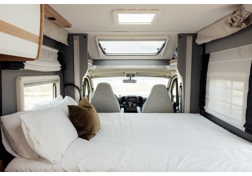 Low Profile Motorhome DETHLEFFS Just T 6762 en Sale Occasion