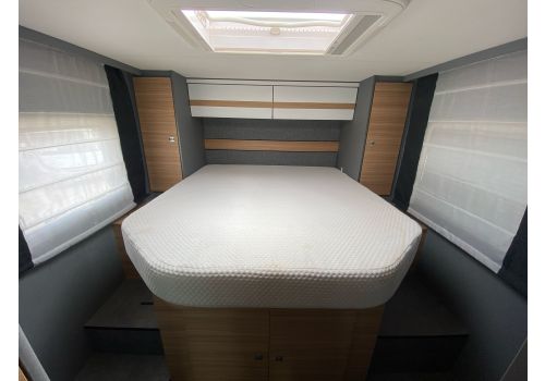 Low Profile Motorhome DETHLEFFS Just T 7052 DBM en Sale Occasion
