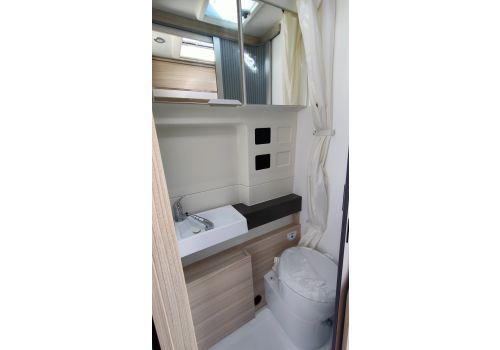 Camper Van DREAMER Camper Five Fun en Catalog